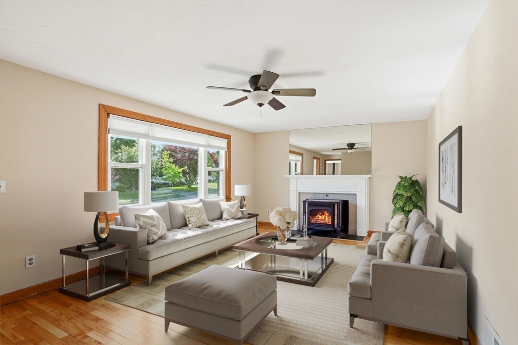 7 Beebe Lane Wakefield, MA 01880 - Photo 7 of 40