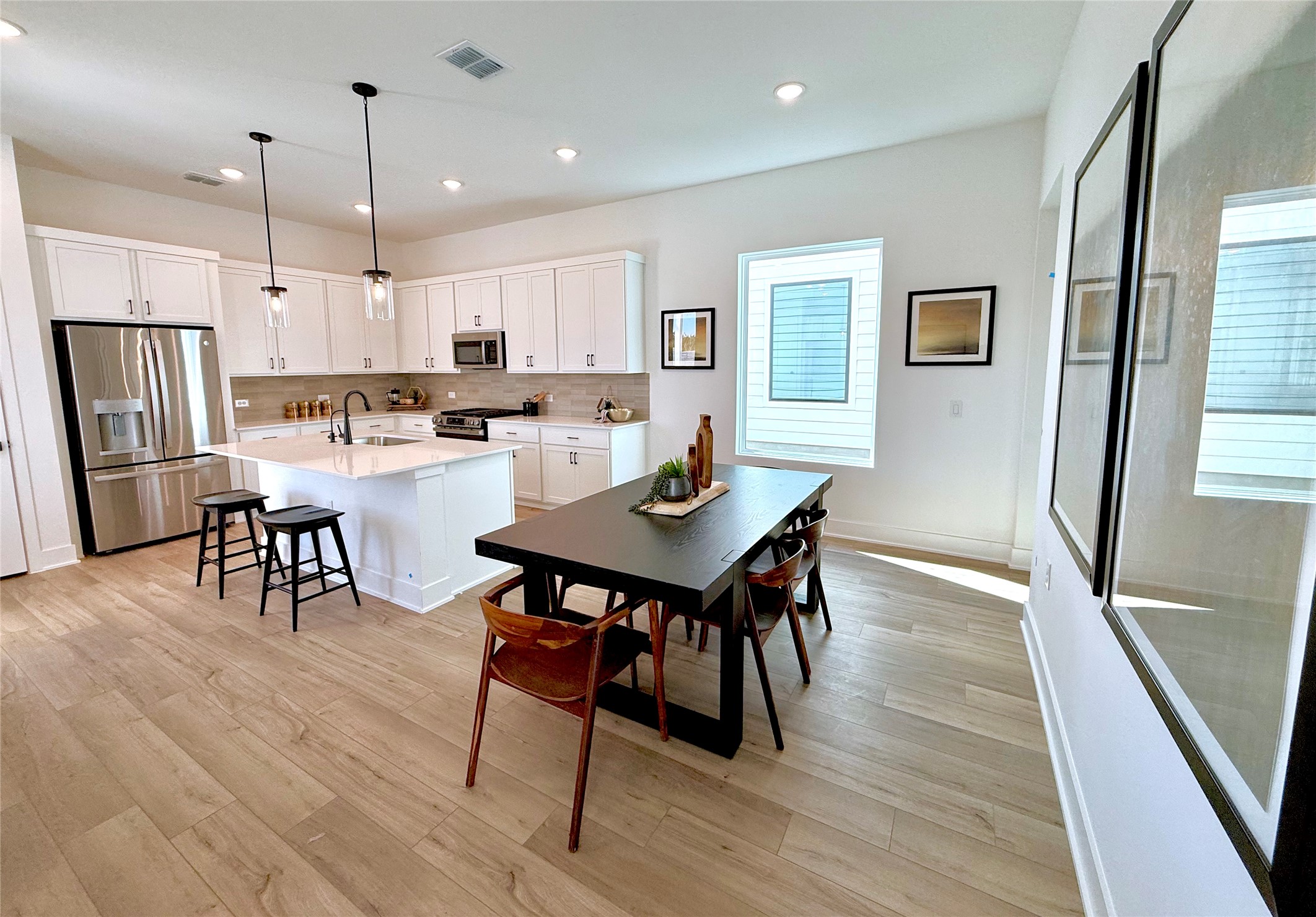 1409 Rambling Rose Road Austin, TX 78745 - Photo 6 of 26