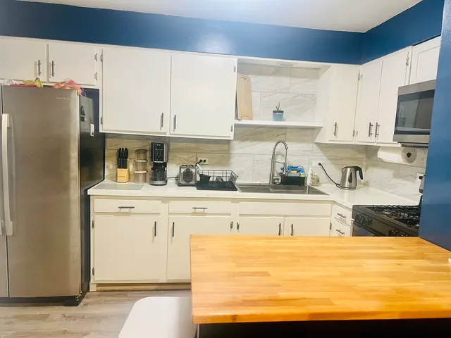 $1,500 | 424 Elgin Avenue, Unit 11, Forest Park, IL 60130