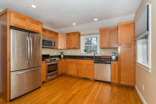 $849,000 | 264 Pleasant Street, Canton, MA 02021