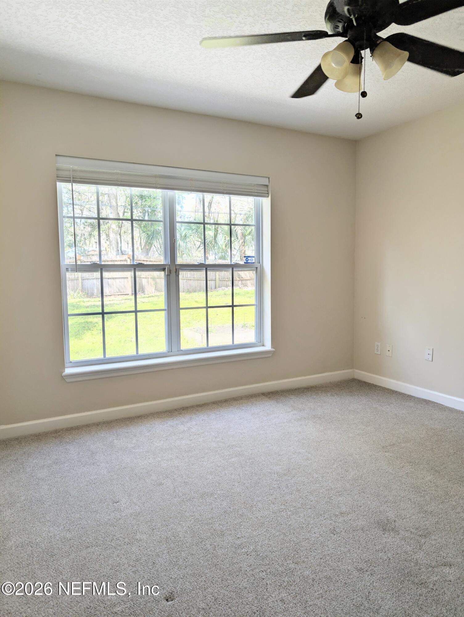 7 Arthur Street St. Augustine, FL 32084 - Photo 17 of 30 an empty room with a window