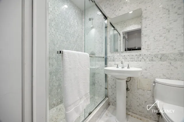 $375,000 | 305 East 83rd Street, Unit 2A | Upper East Side