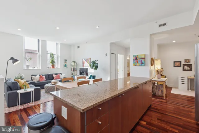 $415,000 | 1101 Locust Street, Unit 3C, Philadelphia, PA 19107