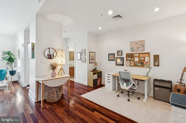 $415,000 | 1101 Locust Street, Unit 3C, Philadelphia, PA 19107