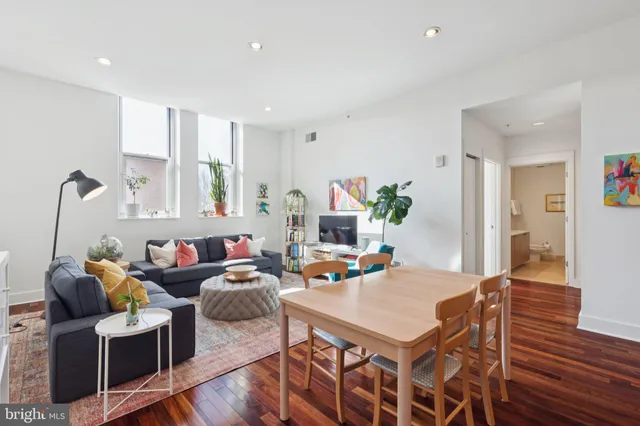 $415,000 | 1101 Locust Street, Unit 3C, Philadelphia, PA 19107