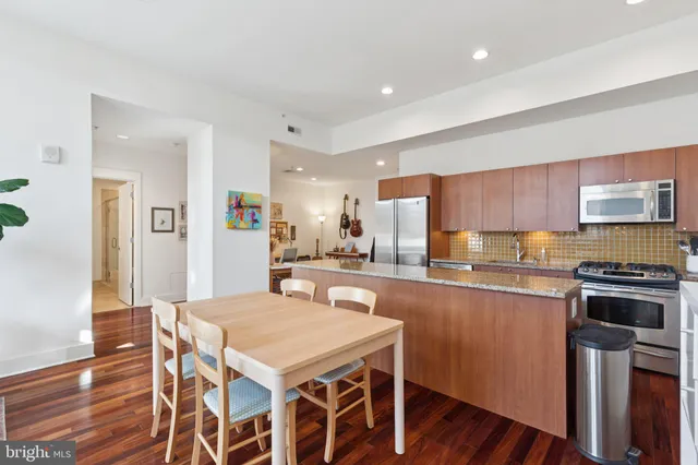 $415,000 | 1101 Locust Street, Unit 3C, Philadelphia, PA 19107