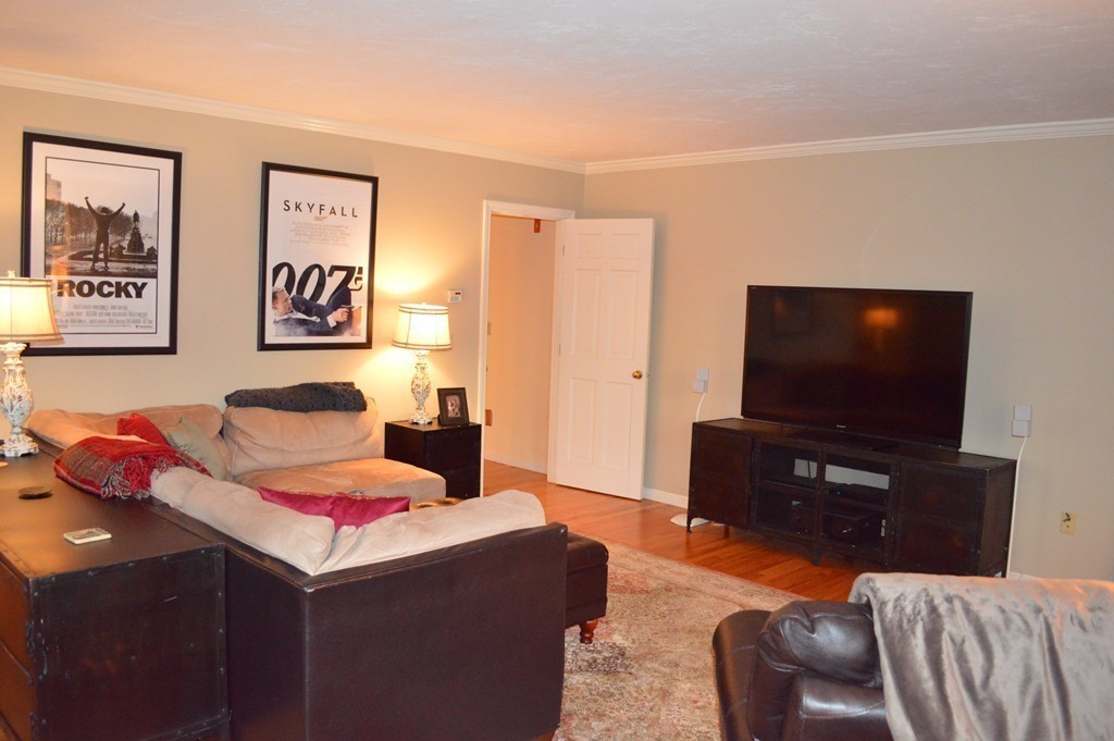 45 Farm Hill Road Wrentham, MA 02093 - Photo 16 of 29