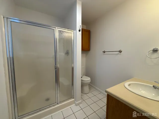 $4,000 | 921 Walnut Street, Piscataway, NJ 08854