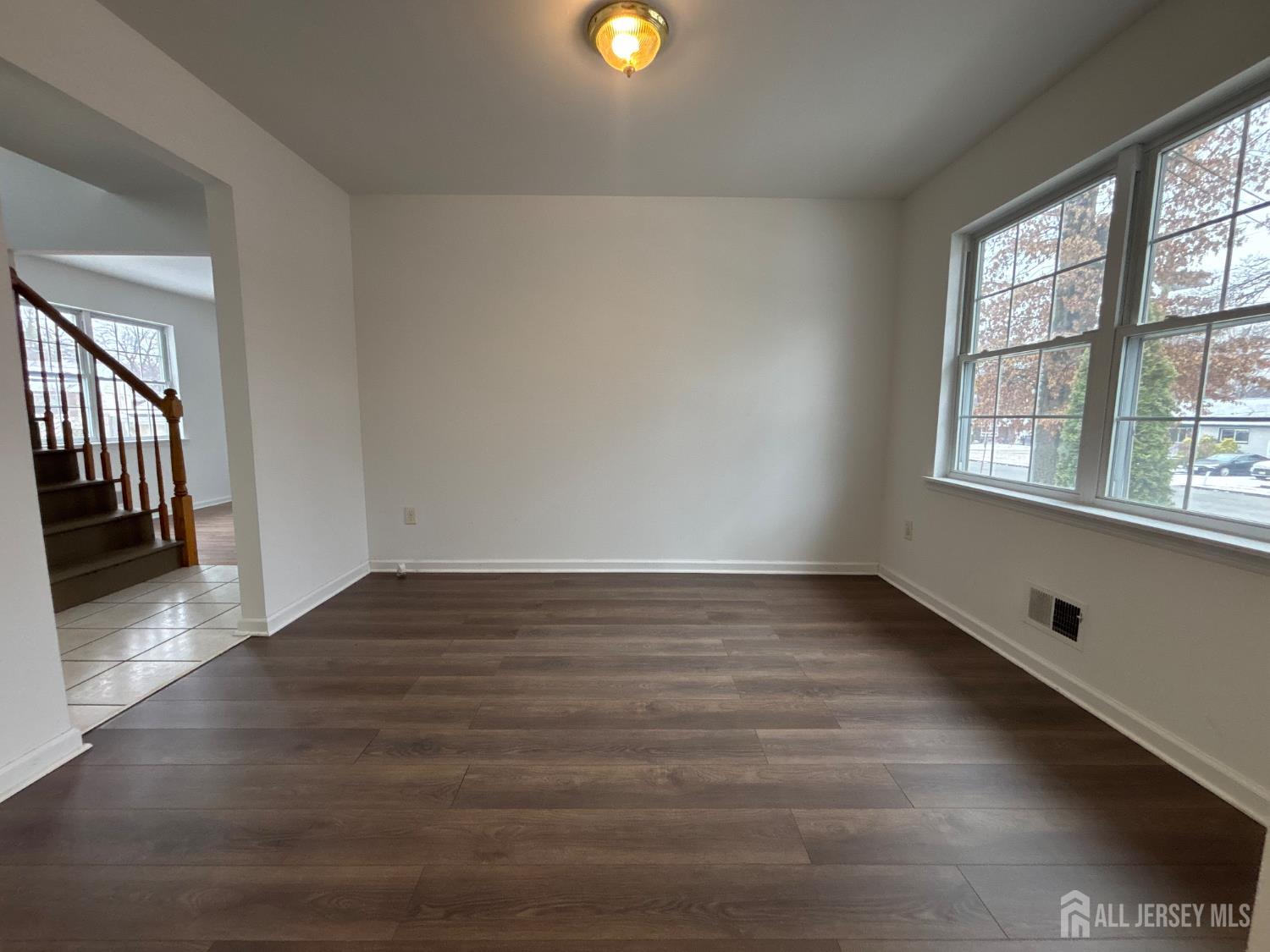 921 Walnut Street Piscataway, NJ 08854 - Photo 5 of 24