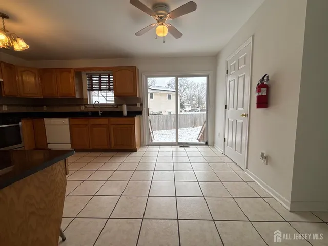 $4,000 | 921 Walnut Street, Piscataway, NJ 08854