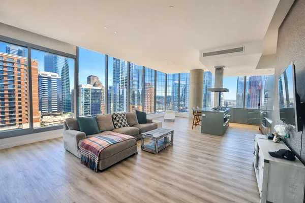 $1,695,000 | 210 Lavaca Street, Unit 1912, Austin, TX 78701