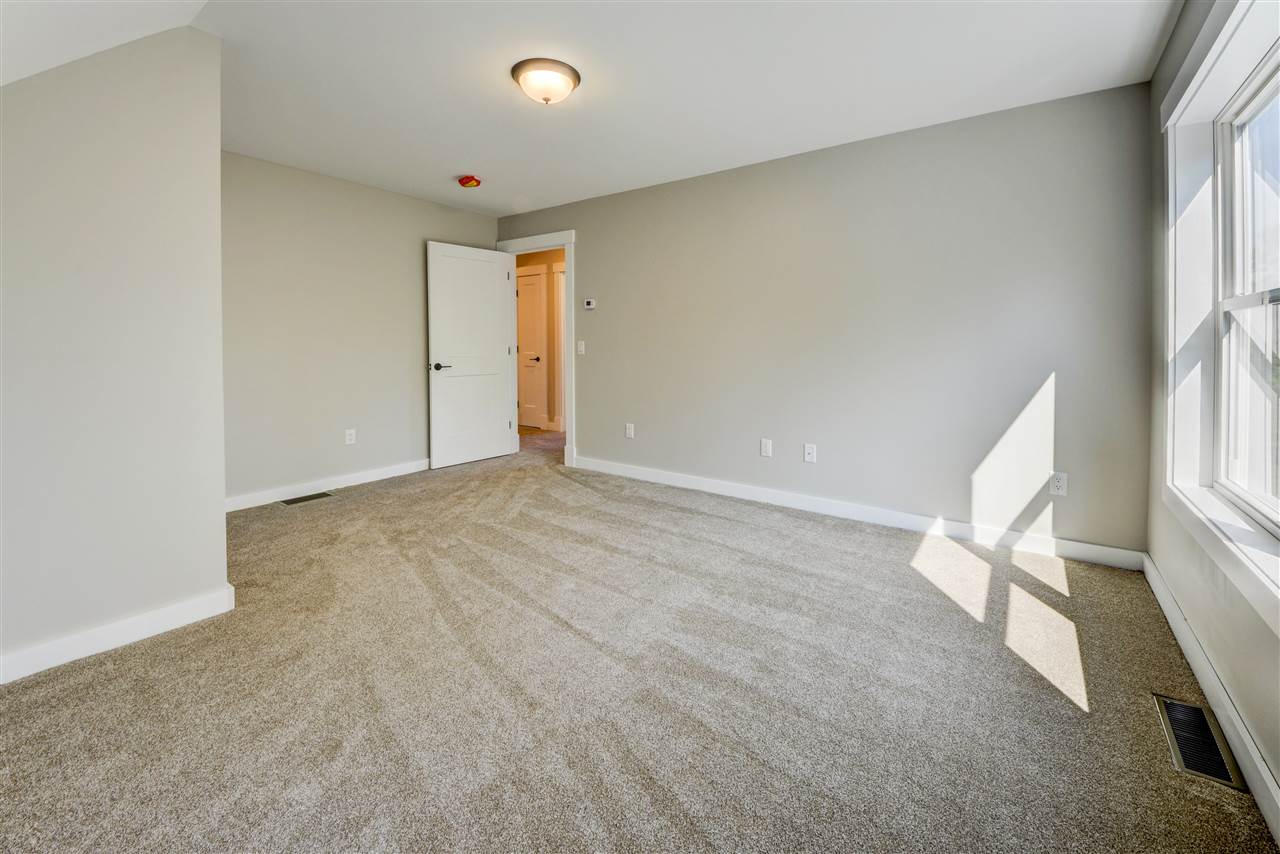 26 Nickelback Road Conway, NH 03813 - Photo 22 of 40