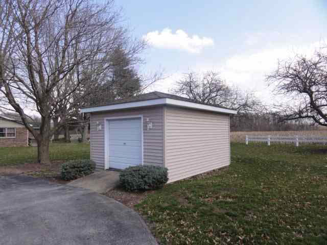 202 Riley Road Delphi, IN 46923 - Photo 3 of 10 Gallery Image 3