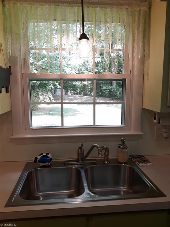 176 Chickasaw Road Lexington, NC 27295 - Photo 14 of 45 Gallery Image 14