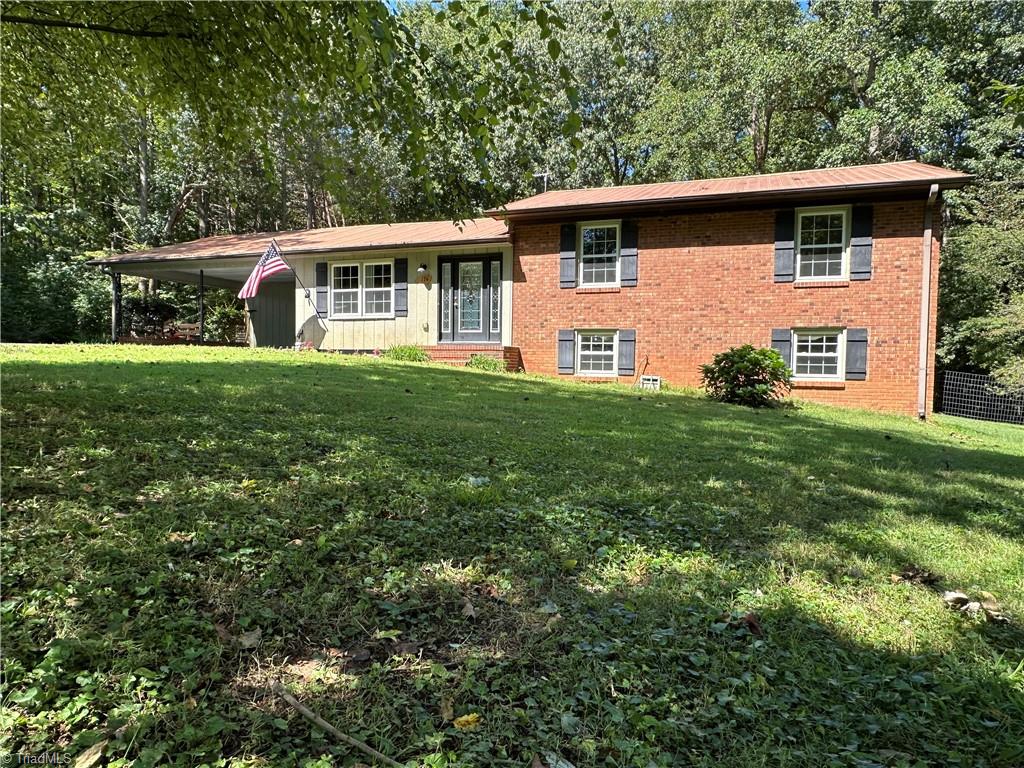 176 Chickasaw Road Lexington, NC 27295 - Photo 2 of 45 Gallery Image 2