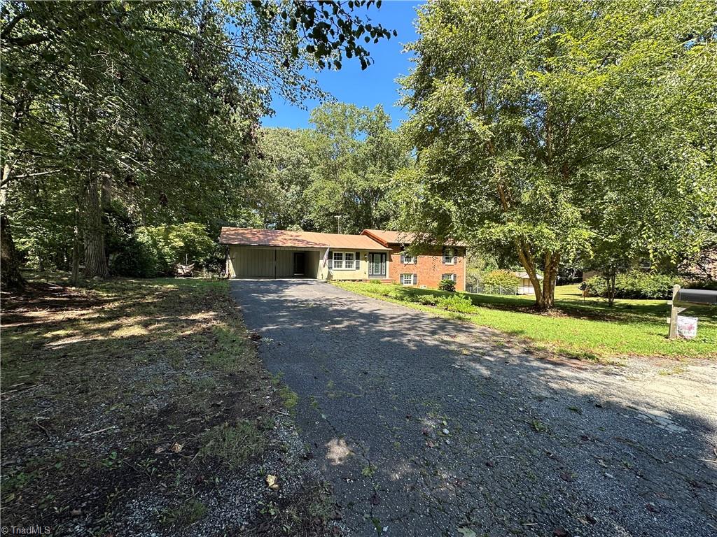 176 Chickasaw Road Lexington, NC 27295 - Photo 3 of 45 Gallery Image 3