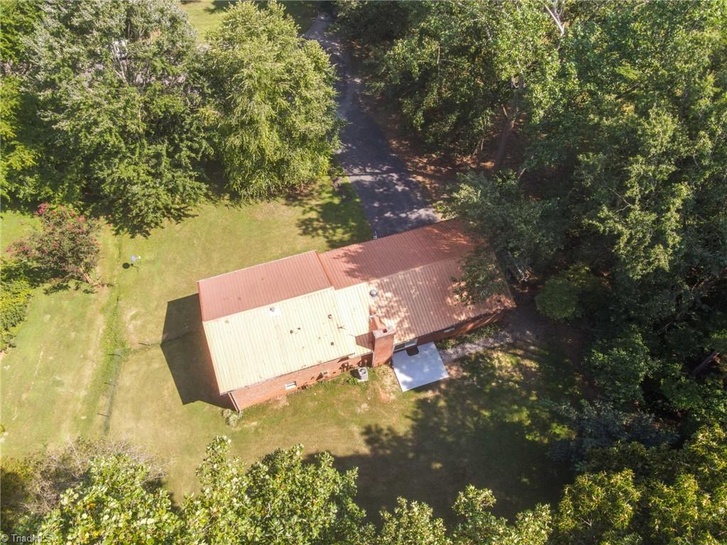 176 Chickasaw Road Lexington, NC 27295 - Photo 8 of 45 Gallery Image 8