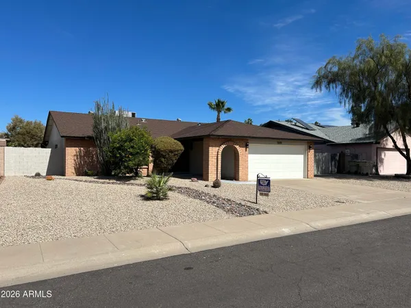 $2,000 | 5608 West Lupine Avenue, Glendale, AZ 85304