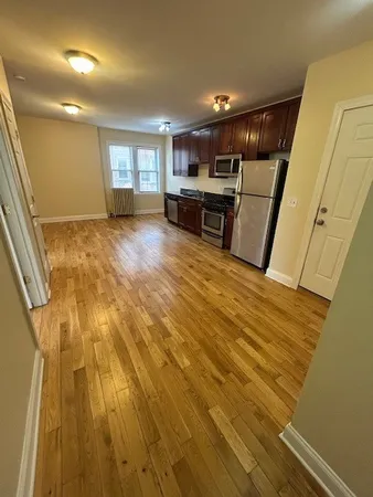 $1,580 | 4554 West George Street, Unit 2, Chicago, IL 60641