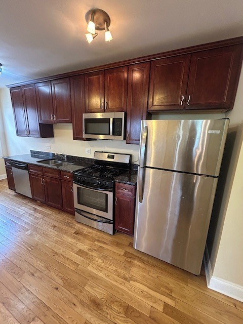 4554 West George Street, Unit 2 Chicago, IL 60641 - Photo 3 of 13