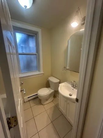 $1,580 | 4554 West George Street, Unit 2, Chicago, IL 60641