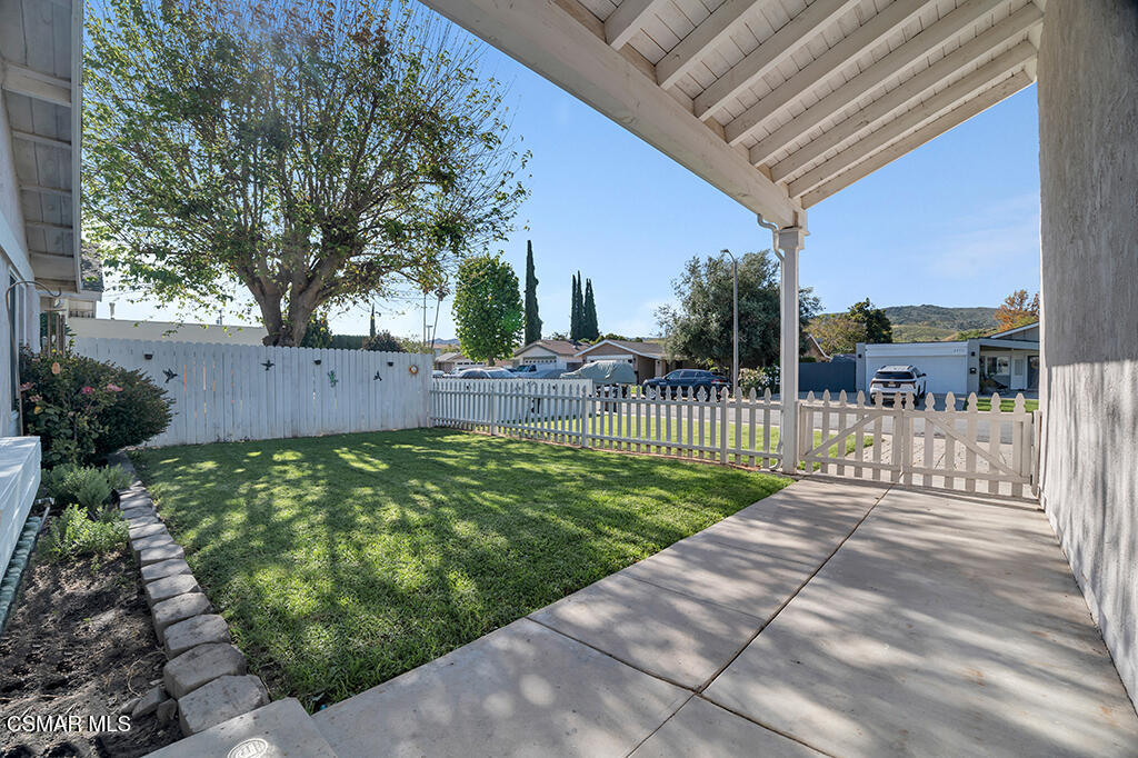 2353 Bryson Place Simi Valley, CA 93065 - Photo 4 of 31 a view of a back yard