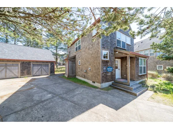 $750,000 | 5855 Barefoot Lane, Pacific City, OR 97135