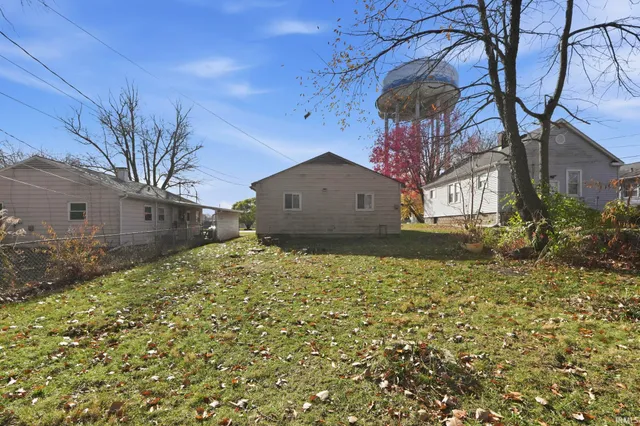 $90,000 | 1842 Kinsmoor Avenue, Fort Wayne, IN 46809