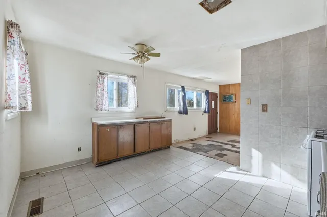 $90,000 | 1842 Kinsmoor Avenue, Fort Wayne, IN 46809