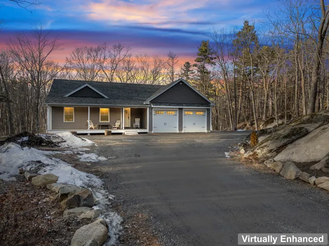 $899,000 | 3 Hales Road, York, ME 03902