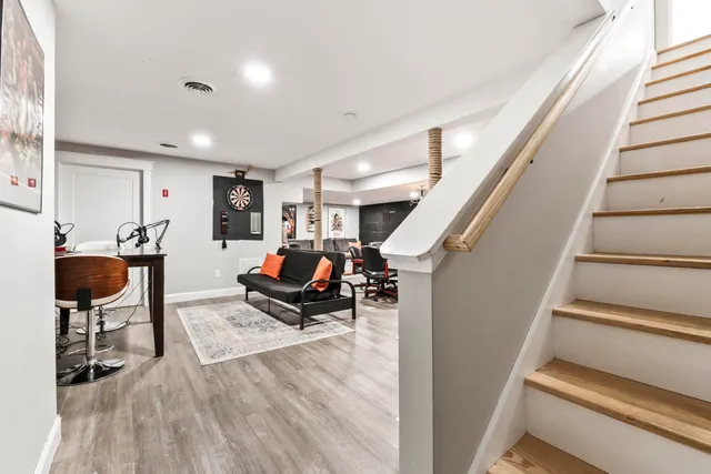 $899,000 | 3 Hales Road, York, ME 03902