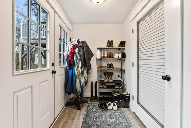 $899,000 | 3 Hales Road, York, ME 03902