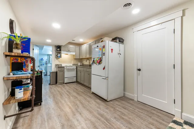 $899,000 | 3 Hales Road, York, ME 03902