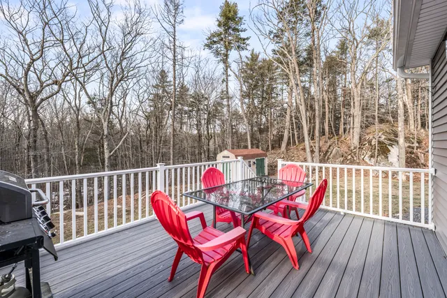 $899,000 | 3 Hales Road, York, ME 03902