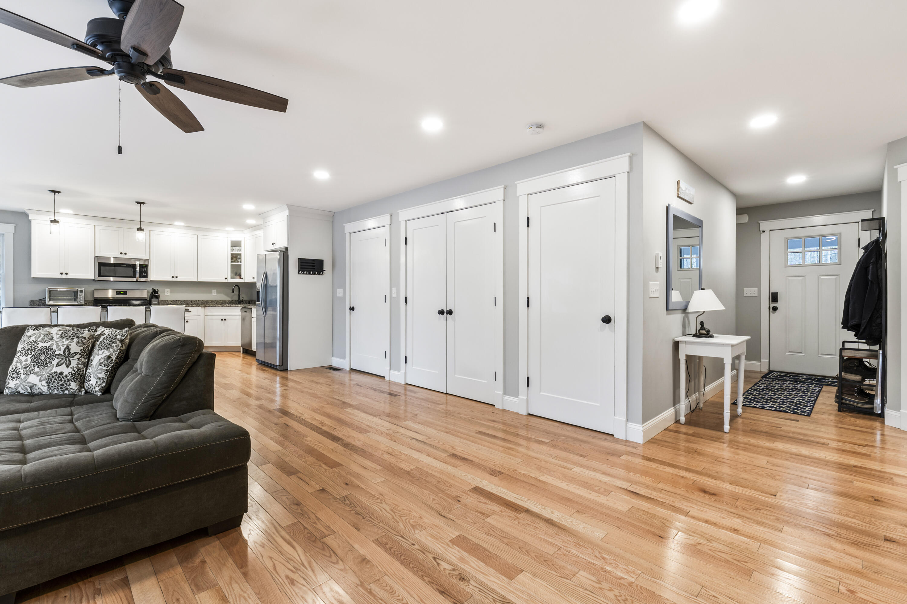 3 Hales Road York, ME 03902 - Photo 8 of 50 Entry Into Living