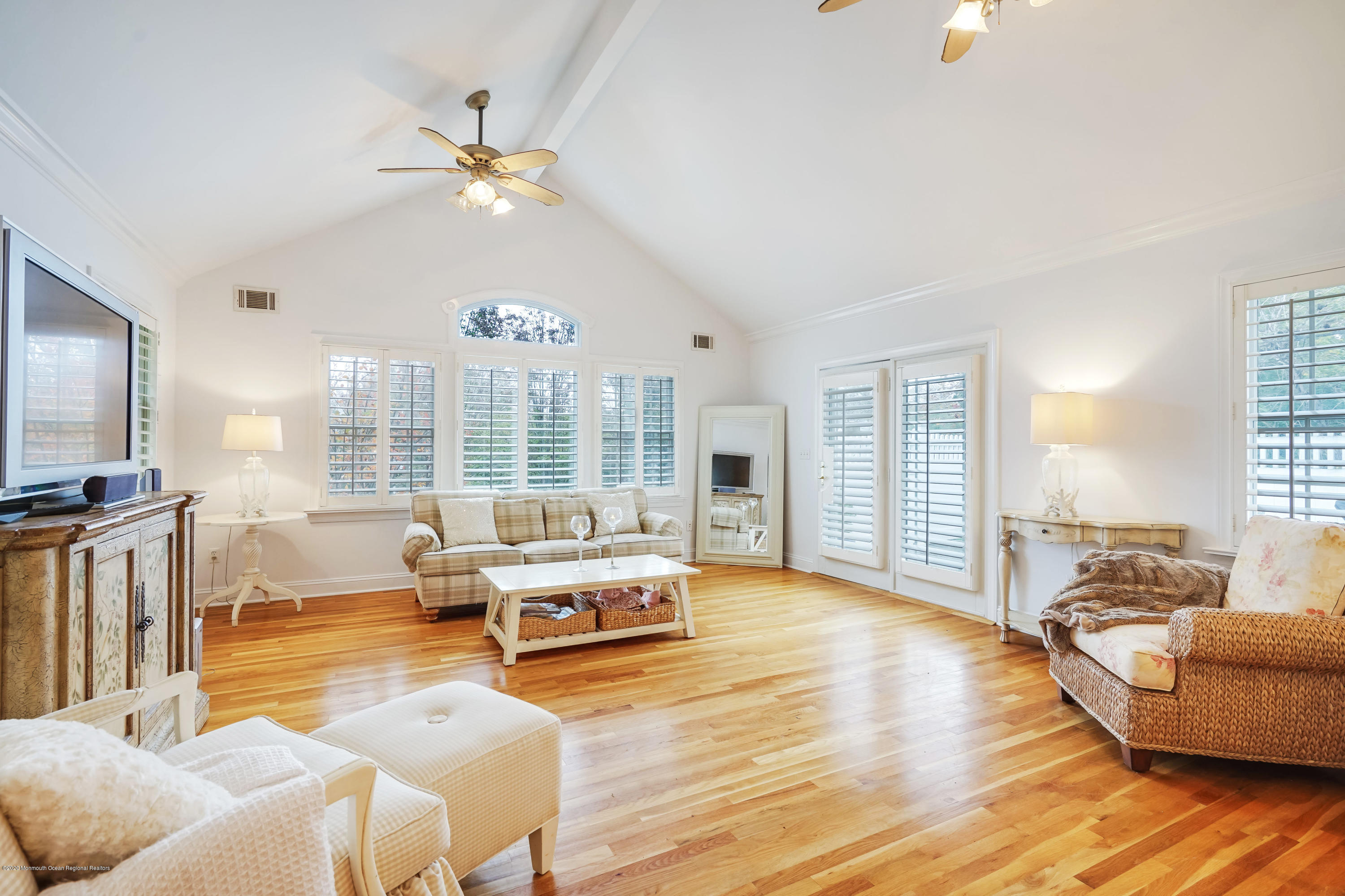 90 River Road Rumson, NJ 07760 - Photo 1 of 33 Living