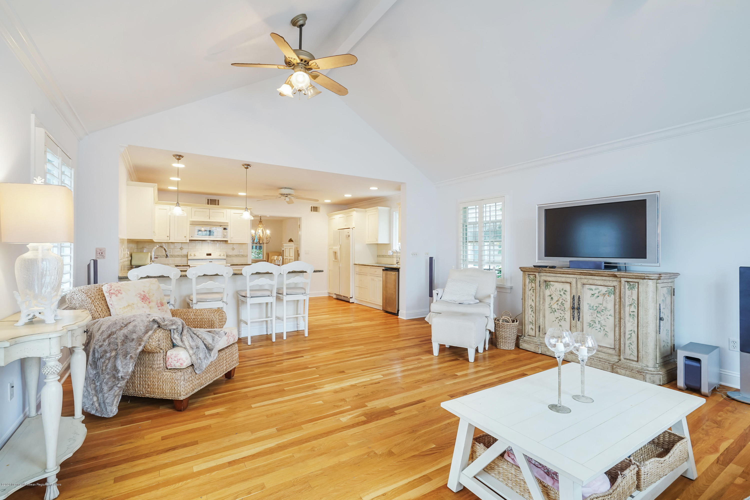 90 River Road Rumson, NJ 07760 - Photo 3 of 33 Living 2 copy