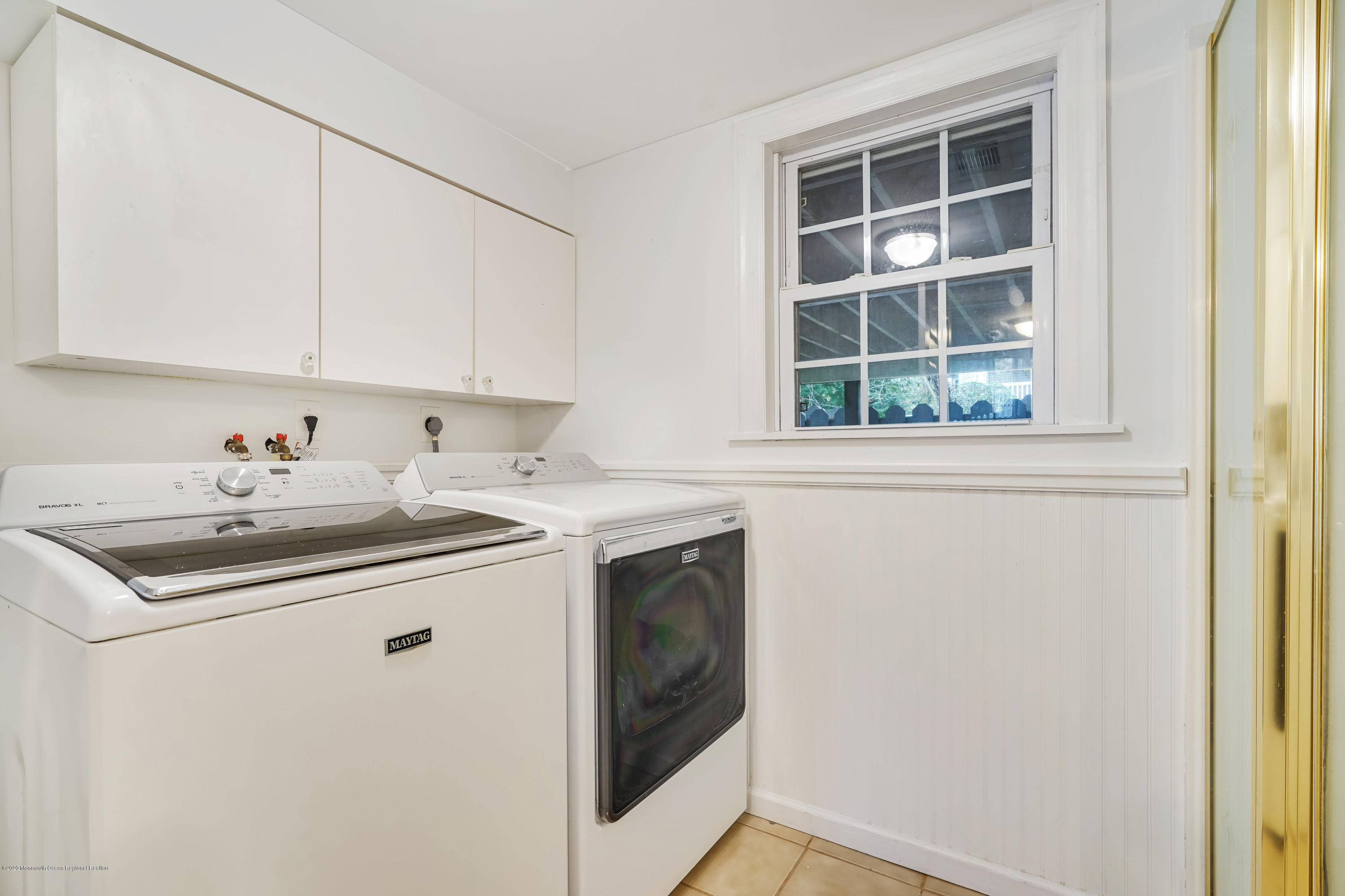 90 River Road Rumson, NJ 07760 - Photo 30 of 33 Laundry