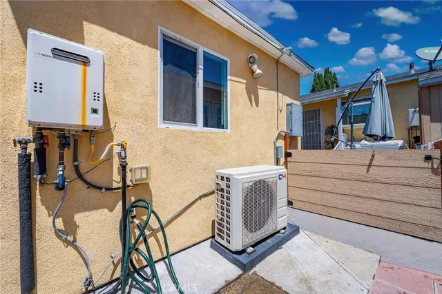 a view of a backyard of the house