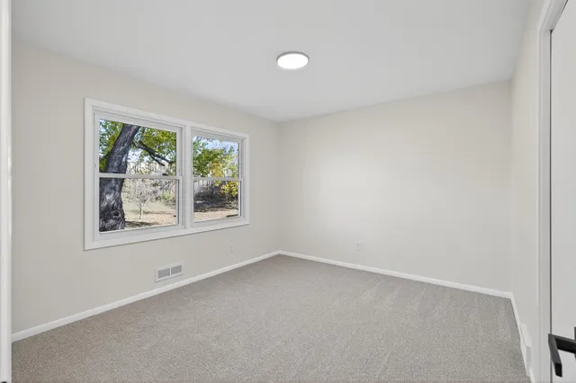 $342,500 | 4329 Lakeland Avenue North, Robbinsdale, MN 55422