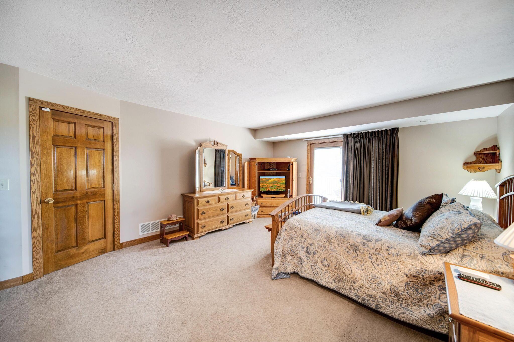 7383 Troy Road Radnor, OH 43066 - Photo 24 of 76 35-web-or-mls-DSC05628_29_30