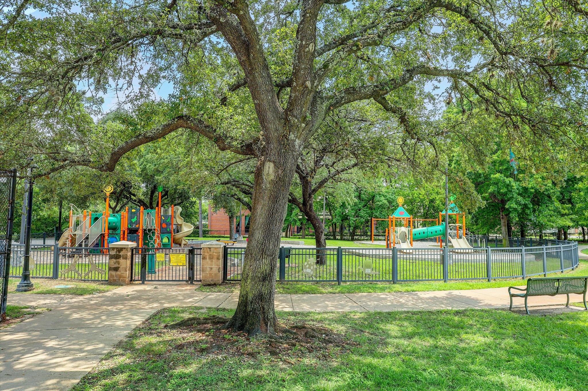 5034 Tangle Lane Houston, TX 77056 - Photo 42 of 50 Gallery Image 42