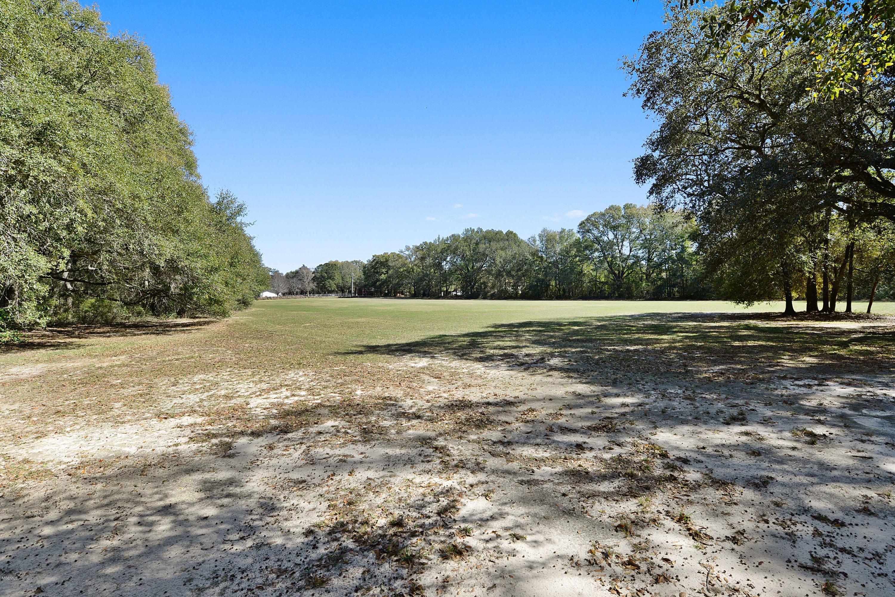 11917 Cherry Valley Road Moss Point, MS 39562 - Photo 8 of 42 015