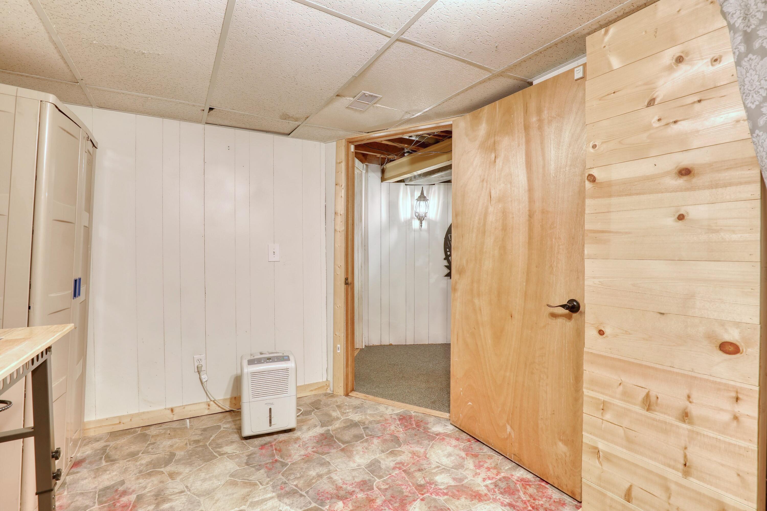 11031 West Ruby Avenue Wauwatosa, WI 53225 - Photo 35 of 39 Rec Area