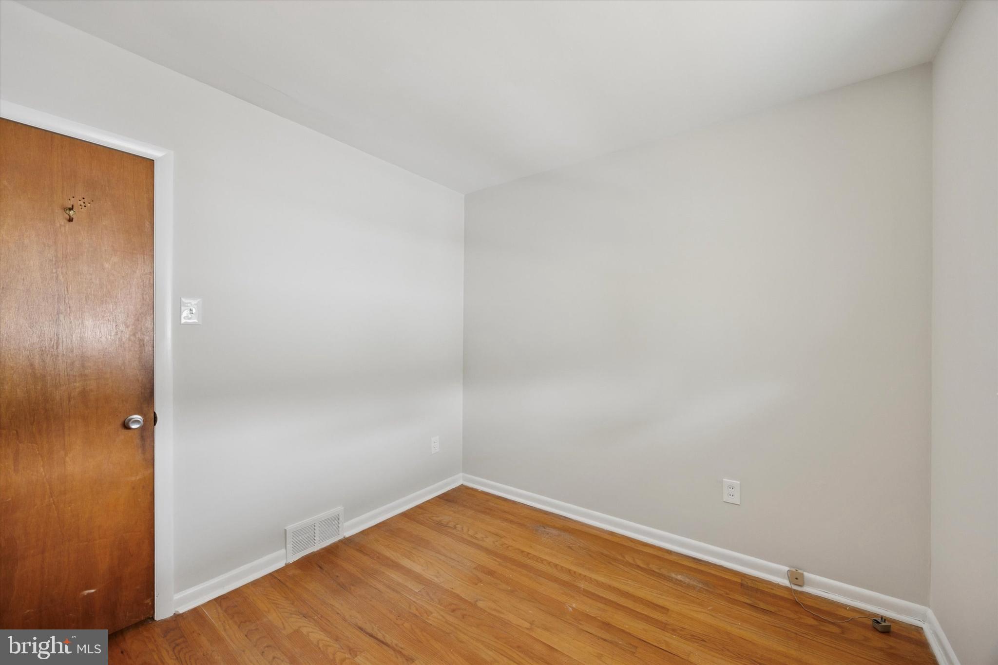 1069 Surrey Road Philadelphia, PA 19115 - Photo 19 of 27 a view of empty room