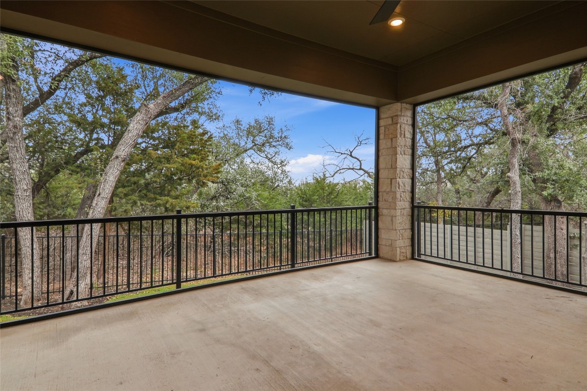 209 Springhouse Road Georgetown, TX 78628 - Photo 28 of 31 Selling Feature! The spacious patio is screened in - enjoy your coffee in the morning and watch the birds
