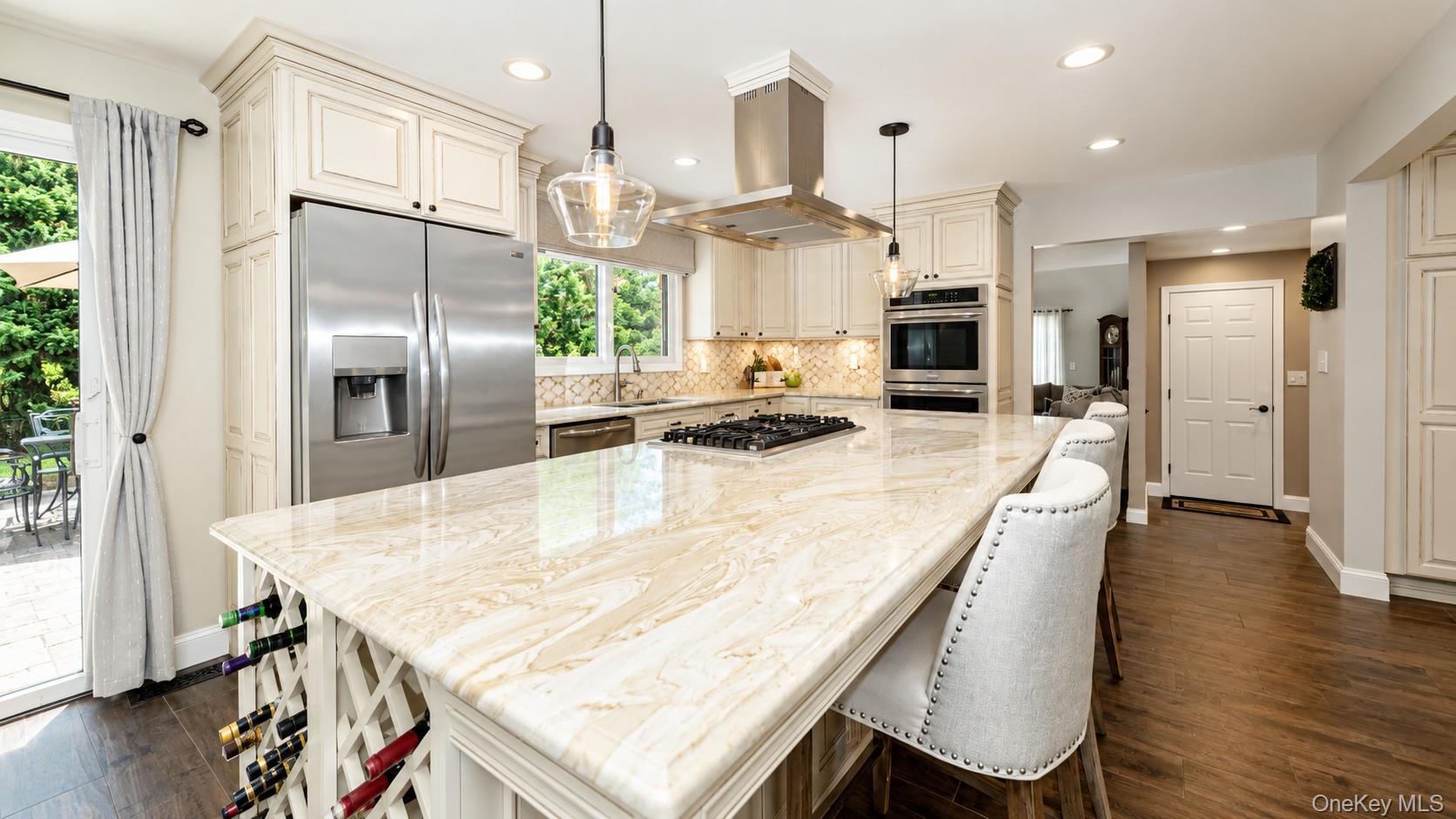 9 Huckleberry Lane East Setauket, NY 11733 - Photo 9 of 33