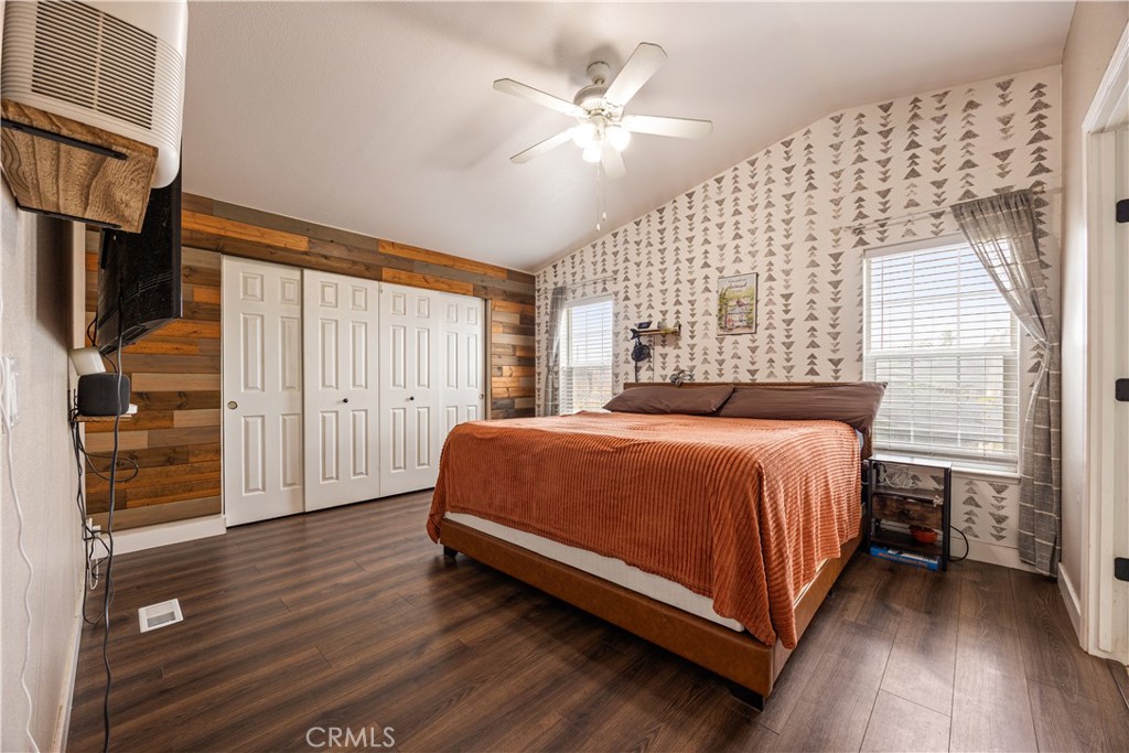 922 West Vulcan Avenue Ridgecrest, CA 93555 - Photo 12 of 21