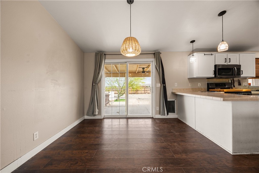 922 West Vulcan Avenue Ridgecrest, CA 93555 - Photo 17 of 21