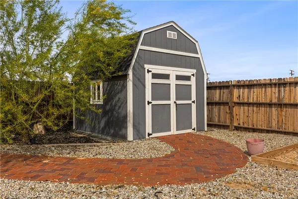 $249,999 | 922 West Vulcan Avenue, Ridgecrest, CA 93555